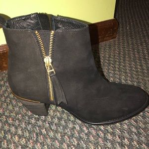 Steve Madden Bootie